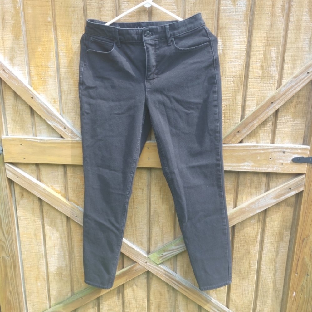 Ladies Skinny Curvy Pants Black Size 4
